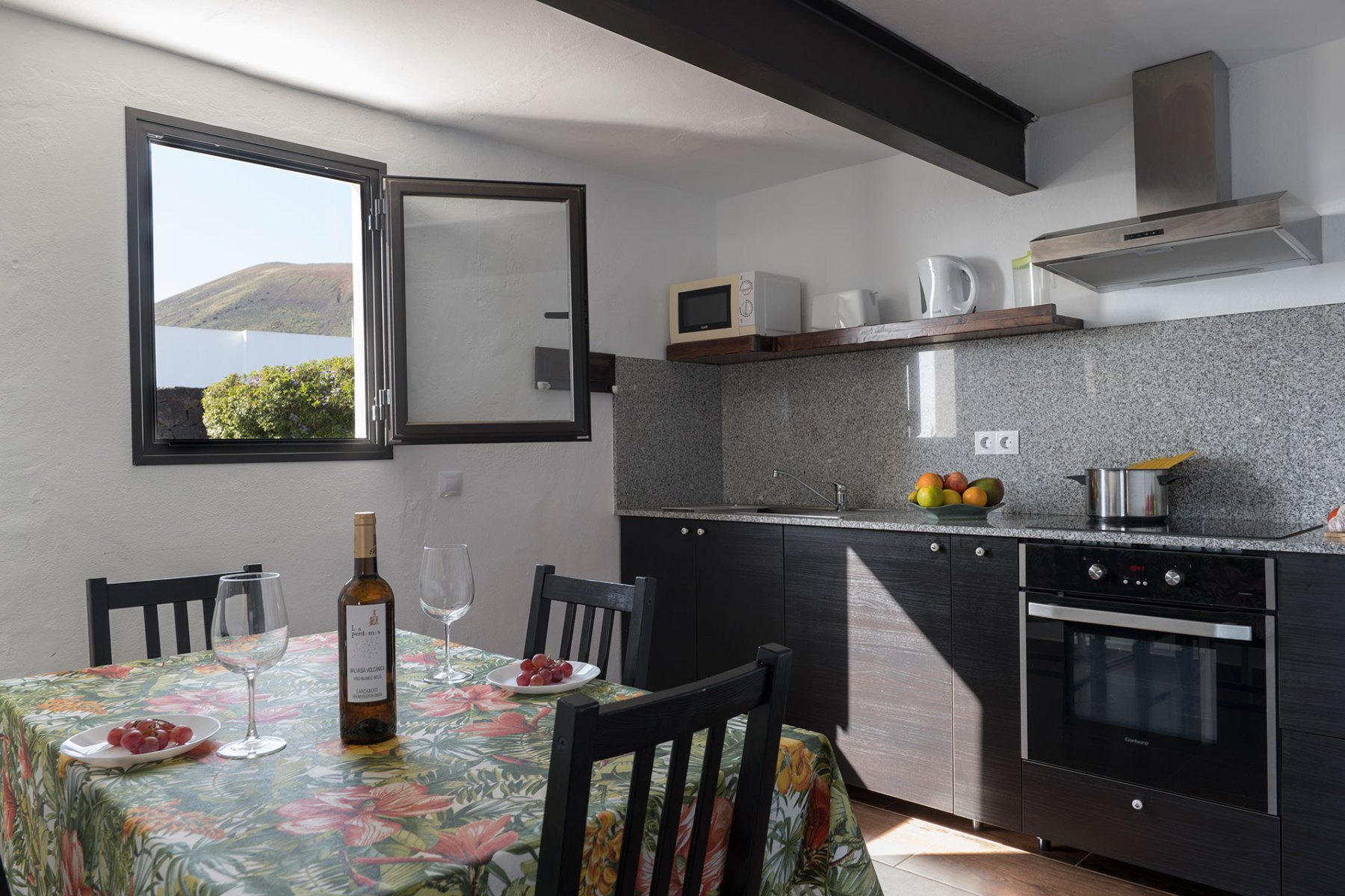 A03-04-CucinaMOD-P1023735bis-Las-Casitas-Rusticas-Lanzarote A03-04-CucinaMOD-P1023735bis-Las-Casitas-Rusticas-Lanzarote